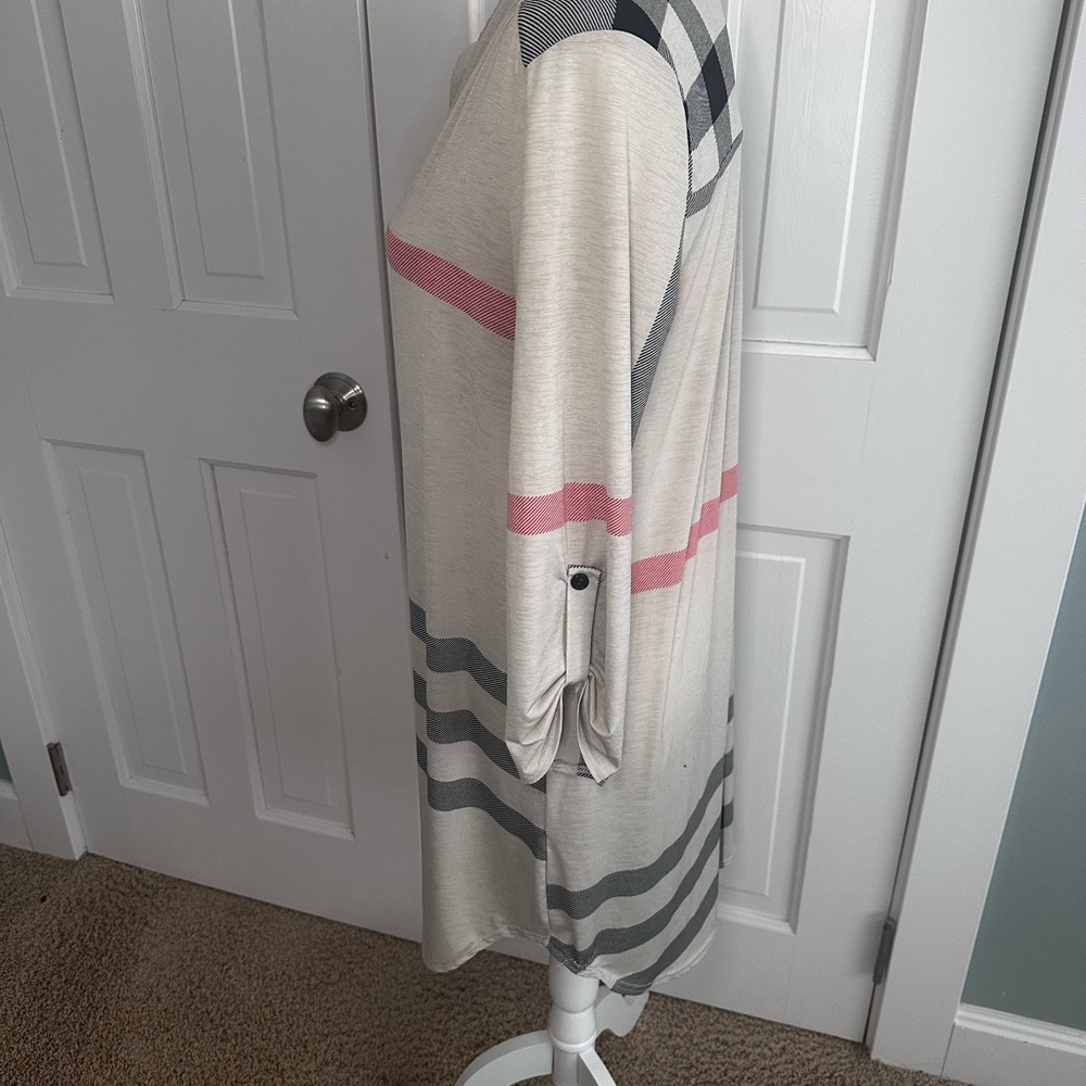 Chic Striped Buttoned Tunic - Picture 5 of 8